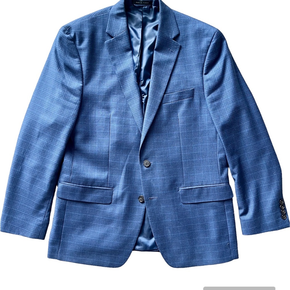 Chap Men’s Two Button Blue Windowpane Sports Coat.